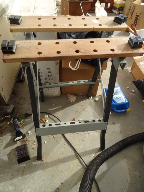 Folding work bench