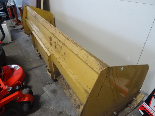 lot 6 image: Skid Loader Quick Attach Snow Pusher