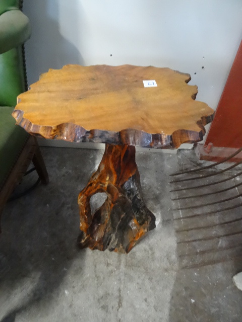 lot 17 image: Hand Made Side Table 22 Tall