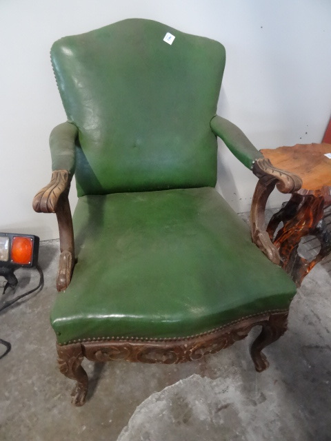 lot 18 image: Vintage Wood Framed Chair