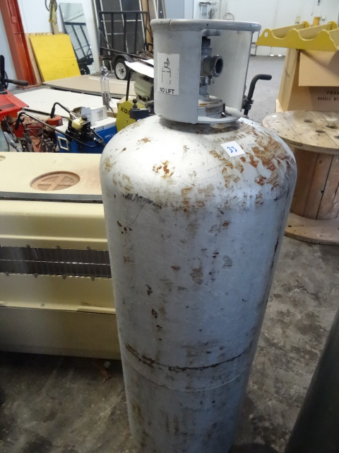 lot 33 image: 100 Lb. LP Gas Tank