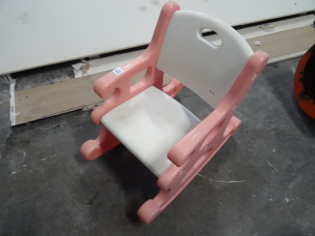 lot 57 image: Little Tikes Plastic Rocking Chair