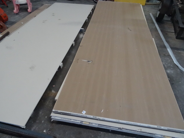lot 74 image: Sheet Rock 48 X 58 3 Full Sheets