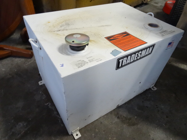 lot 79 image: Tradesman Metal Fuel Tank New