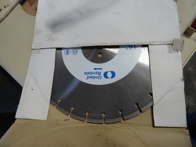 lot 98 image: New 16 Diamond Concrete Blade