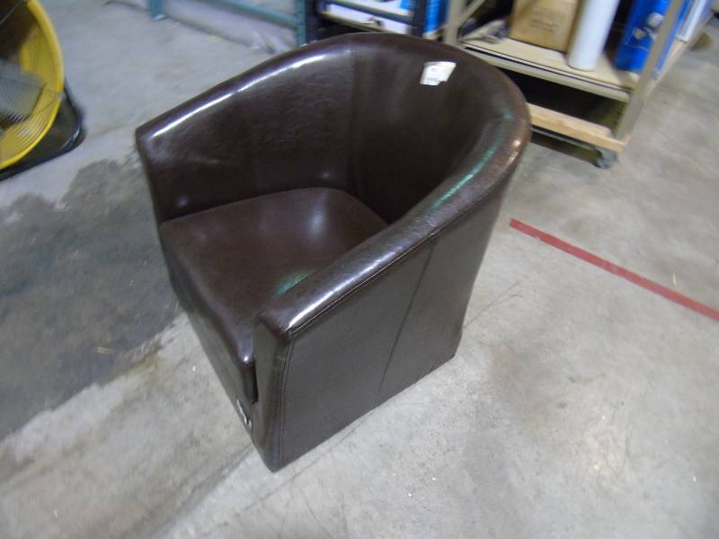 Simon Club Chair - Brown