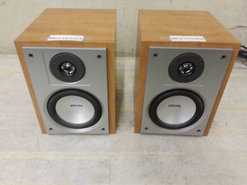 lot 11 image: Philips FWB MC5017 Bookshelf Speakers
