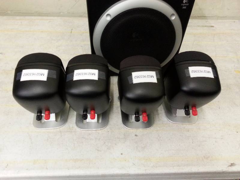 lot 21 image: Logitech Z-560 Set of Four Speakers and One Subwoofer