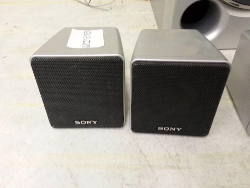 lot 26 image: Sony 5.1 Home Theater Speaker System