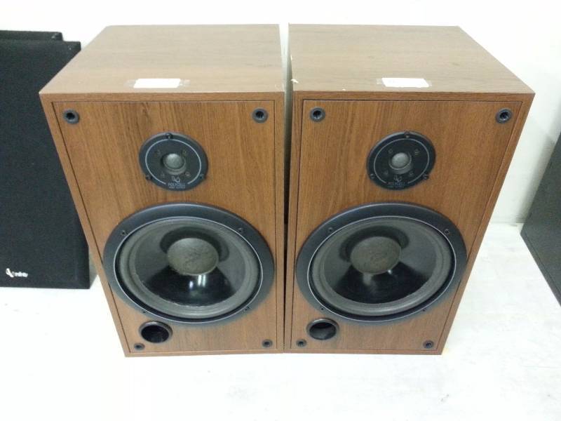 lot 27 image: Infinity Model SM 102 Stereo Speakers
