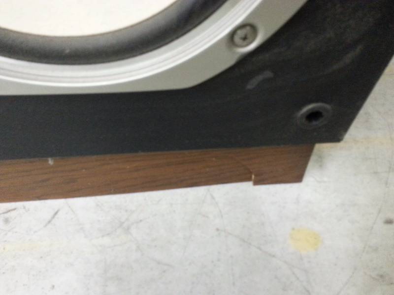 lot 38 image: Fisher DS-811 3-Way Speakers