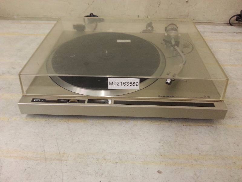 lot 42 image: Pioneer PL-100 2 Speed Auto Return Turntable