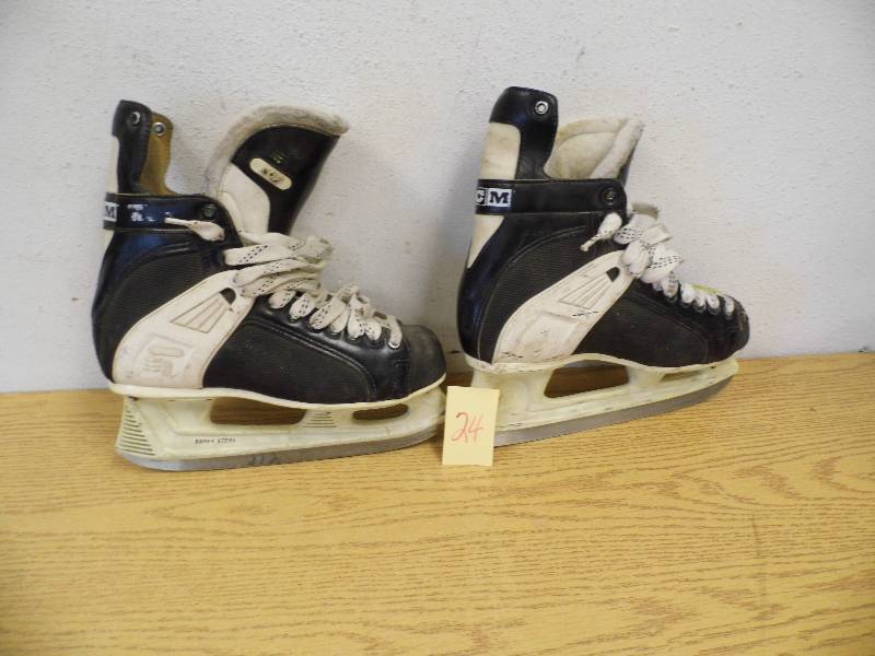 CCM Hockey Skates