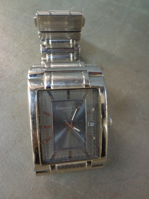 lot 15 image: Mens Kenneth Cole New York Watch