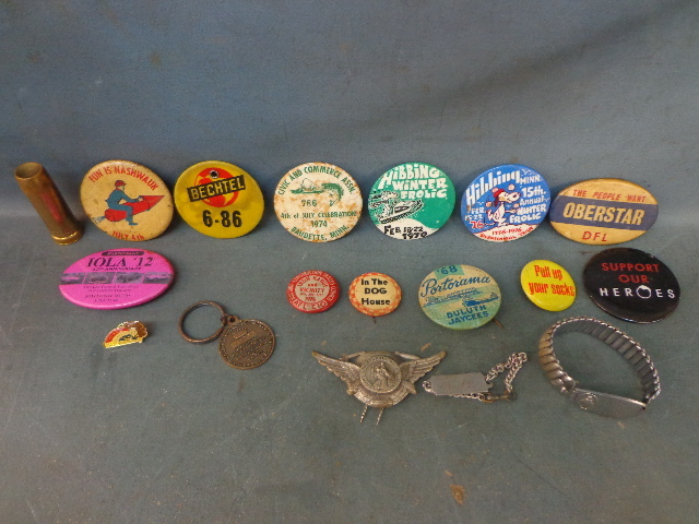 lot 16 image: Pins & Buttons