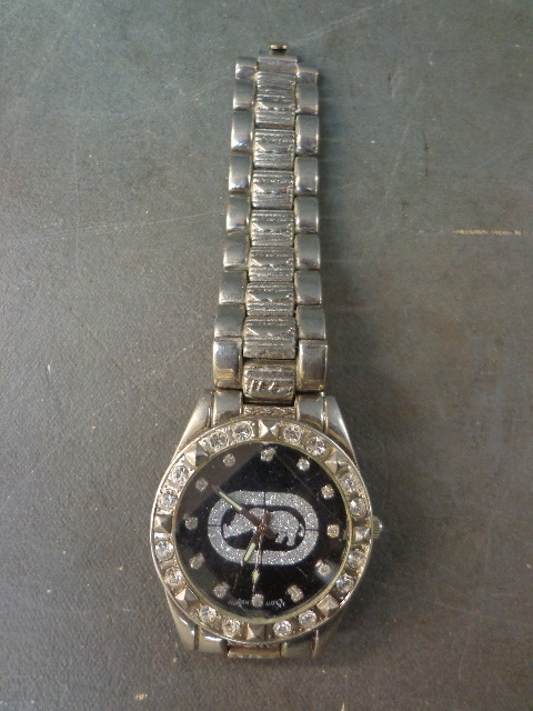 lot 17 image: Mens Geneva Watch