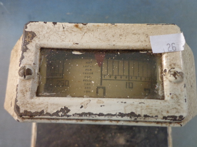 lot 2 image: Check Weight Health Scale