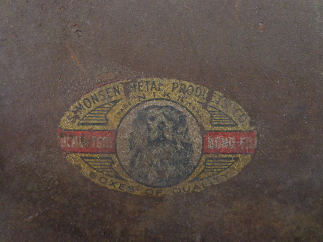 lot 45 image: Metal Tackle Box