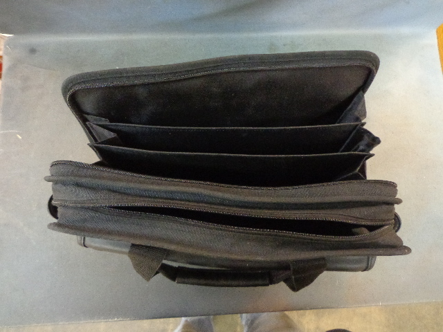lot 48 image: Gateway Laptop Case