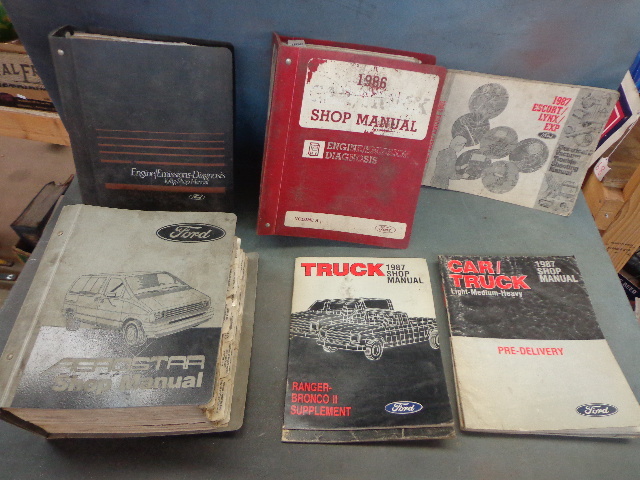 lot 67 image: Auto Manuals