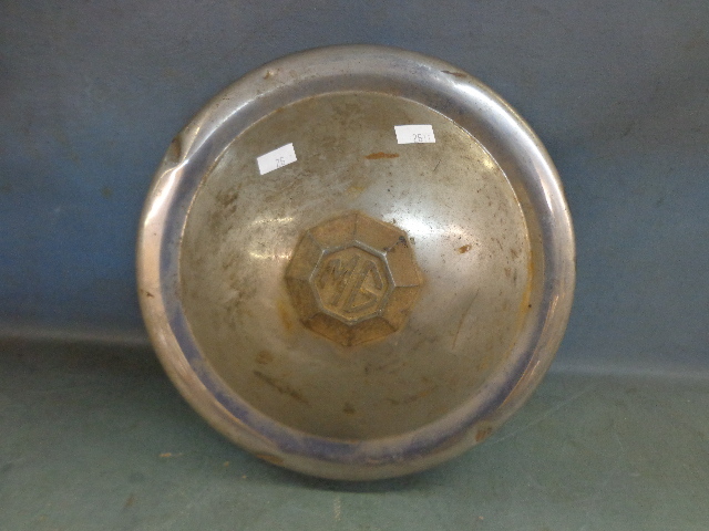 lot 81 image: MG Hub Cap