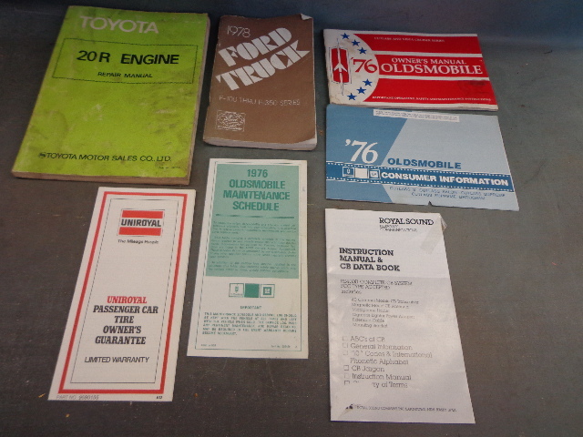 lot 110 image: Owner & Repair Manuals