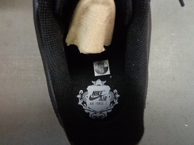 lot 83 image: Black Nike Air Force I Tennis Shoes