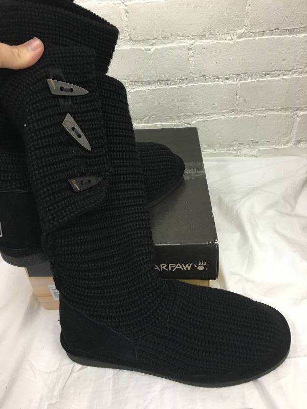 Bearpaw Womens Knit Boot size 10