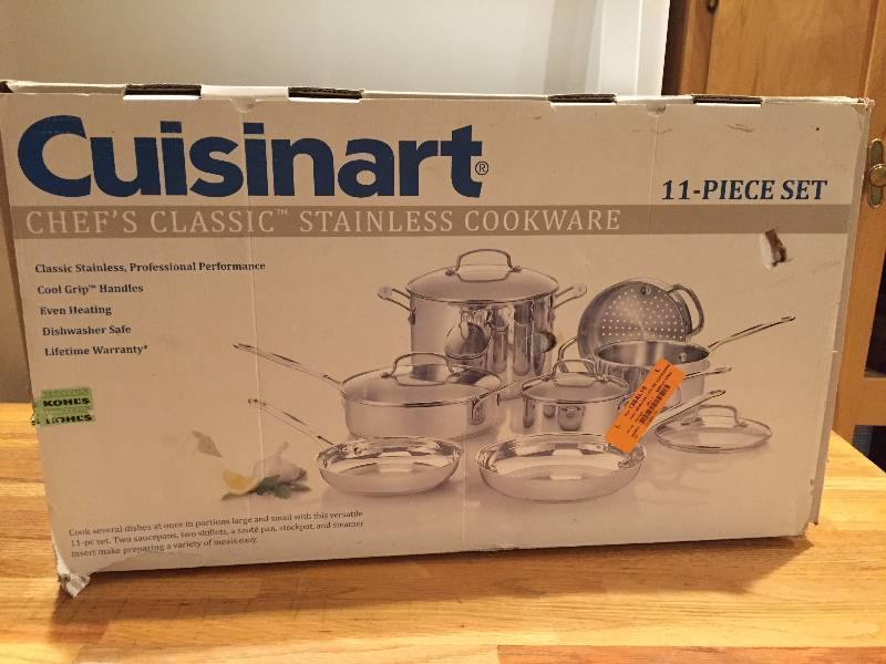 lot 17 image: Cuisinart 11 Piece Stainless Cookware Set