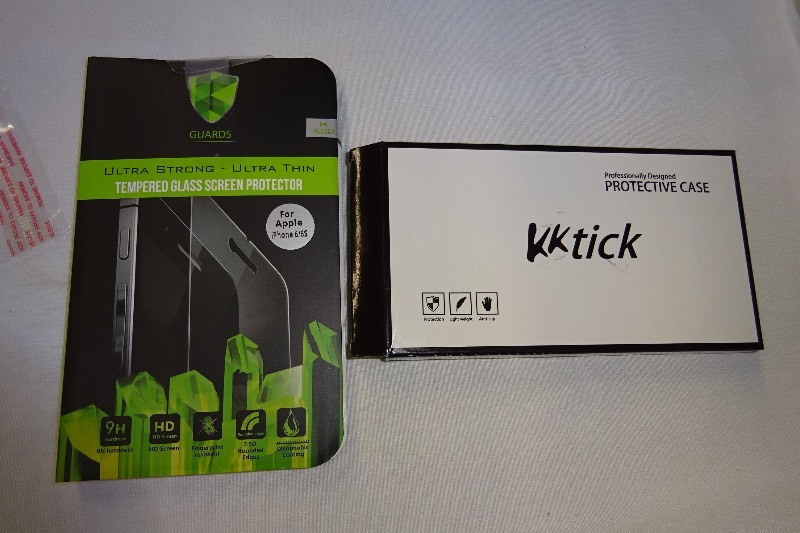 1 Phone Case and 1 Screen Protector for IPhone 6