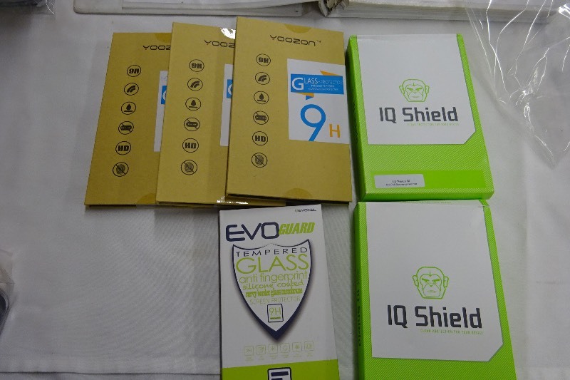 6 Screen protectors for Nexus 5X