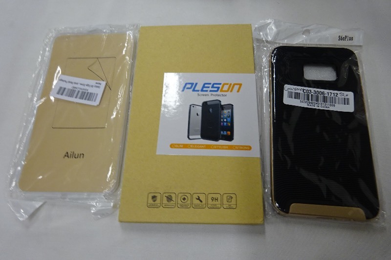 1 Phone case and 2 Screen protectors Samsung S6