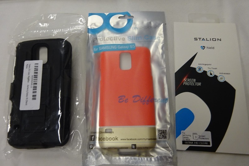 2 Phone cases and 1 screen protector Samsung S5