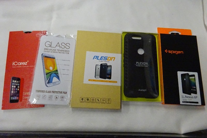 2 Phone cases and 3 screen protectors for Nexus 6