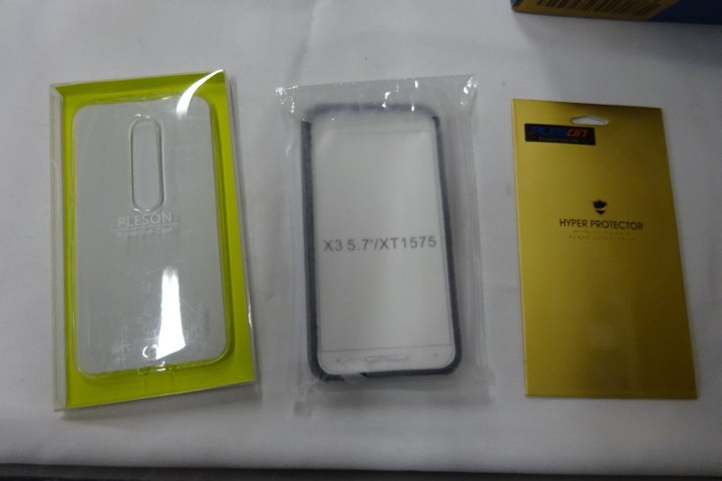 2 Phone cases and 1 Screen protector for Moto X Pure