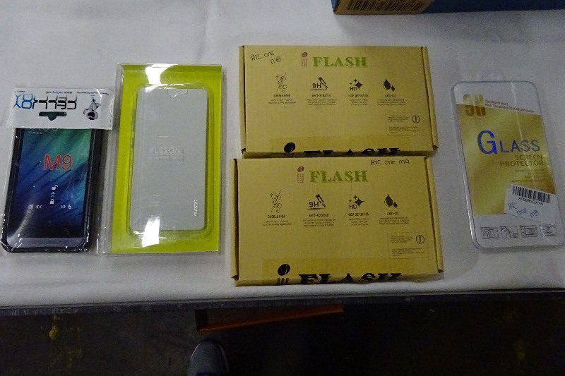 2 Phone cases and 3 Screen protectors for HTC One M9