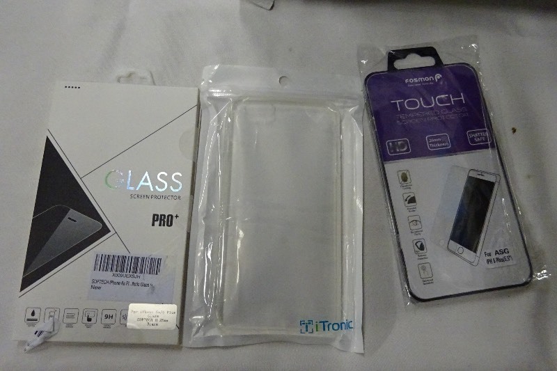 1 Phone case and 2 Screen protectors for IPhone 6 plus