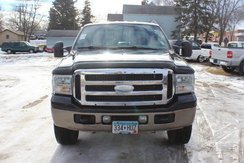 lot 1 image: 2005 Ford F250 Super Duty Turbo Diesel 4x4