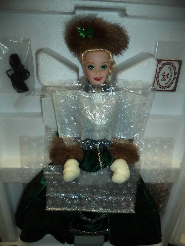 Holiday Caroler PORCELAIN Barbie