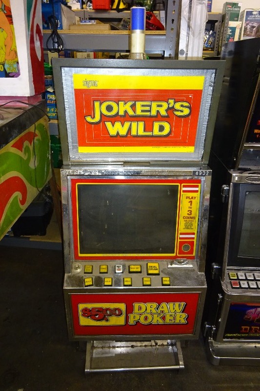 Jokers Wild Sigma 2 Coin Poker Machine