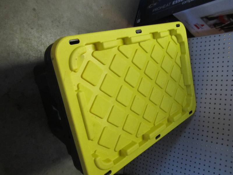 lot 68 image: HDX Model # HDX27GONLINE(5)  27 Gal...