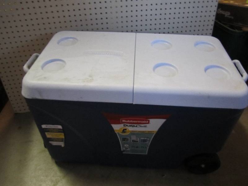 lot 77 image: Rubbermaid Model # FG2C0902MODBL  7...