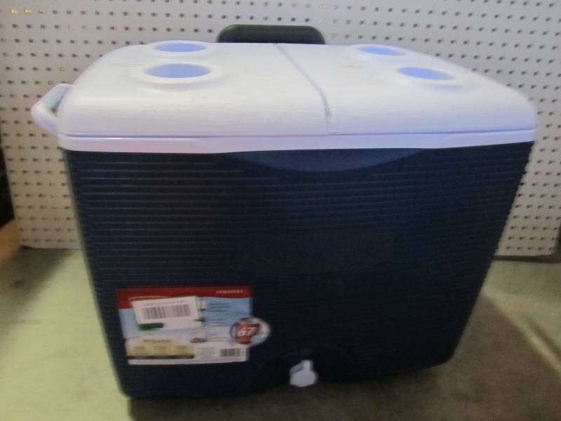 lot 79 image: Rubbermaid Model # FG2A9102MODBL  4...