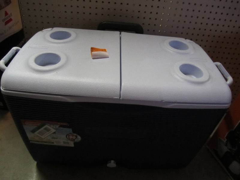 lot 85 image: Rubbermaid Model # FG2A9002MODBL  6...