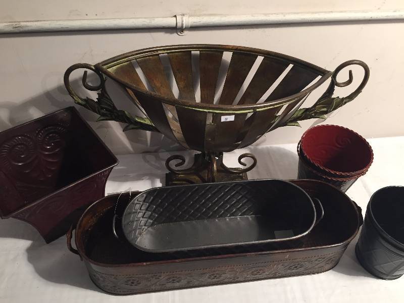 TIN HOME DECOR