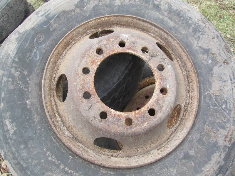 lot 66 image: wheeltire