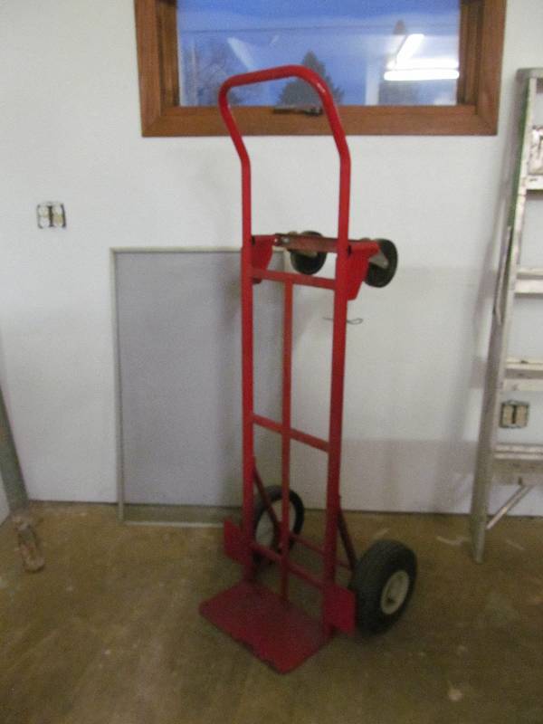 lot 71 image: 2 wheel cart