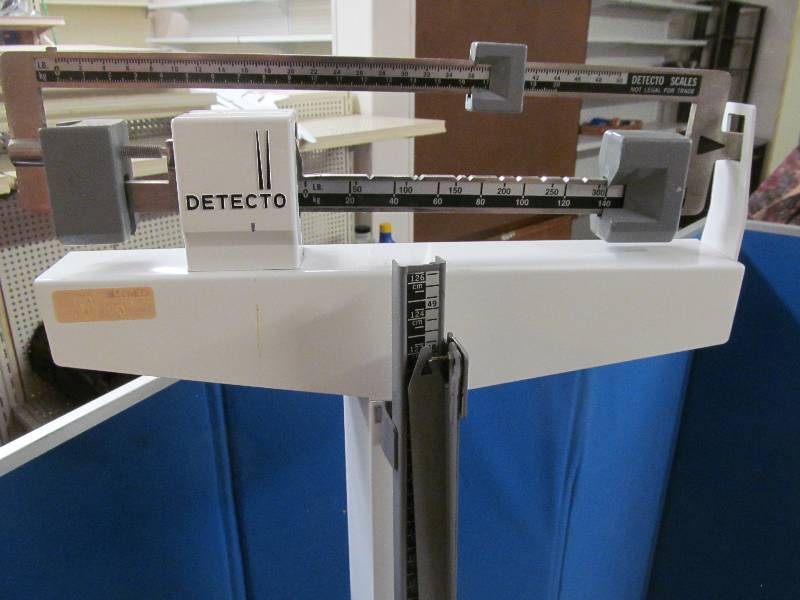 lot 83 image: scale