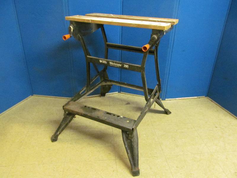 lot 84 image: bench