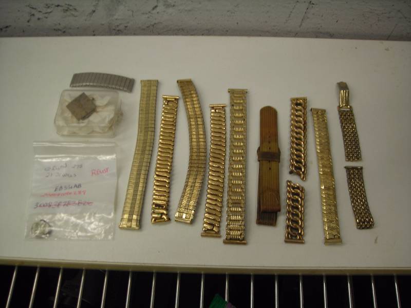 10-Watch Bands & Assorted Watch Parts